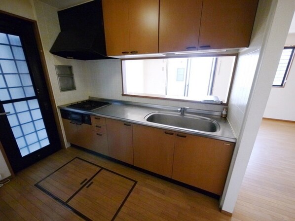 蓮見貸家10号棟の物件内観写真